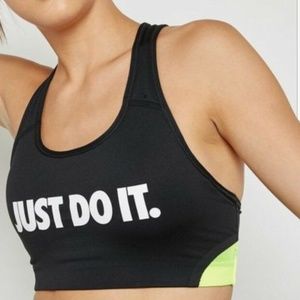NIKE Cooling Performance Sports Bra